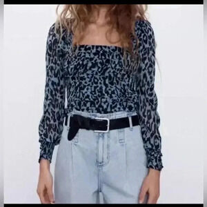 ZARA Women's Blue Animal Print Balloon Long Sleeve Pleated Crop Blouse Top Sz S